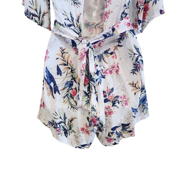 American Eagle Floral V-Neck Kimono Sleeves Tie Waist Open Back Romper Size 4 - Picture 7 of 10